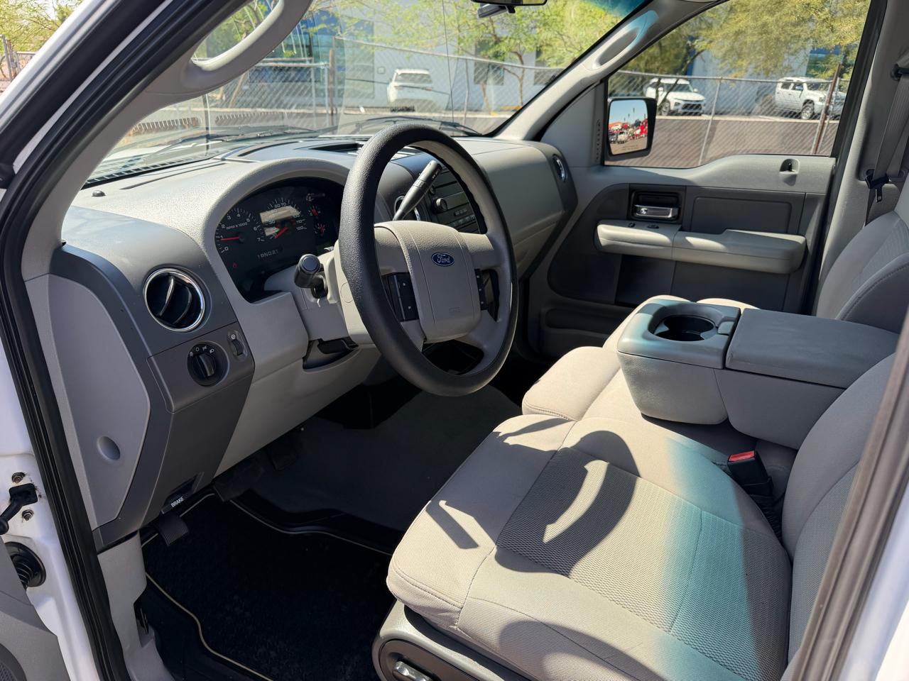 Ford F-150 2WD SuperCrew 139" XLT 2006