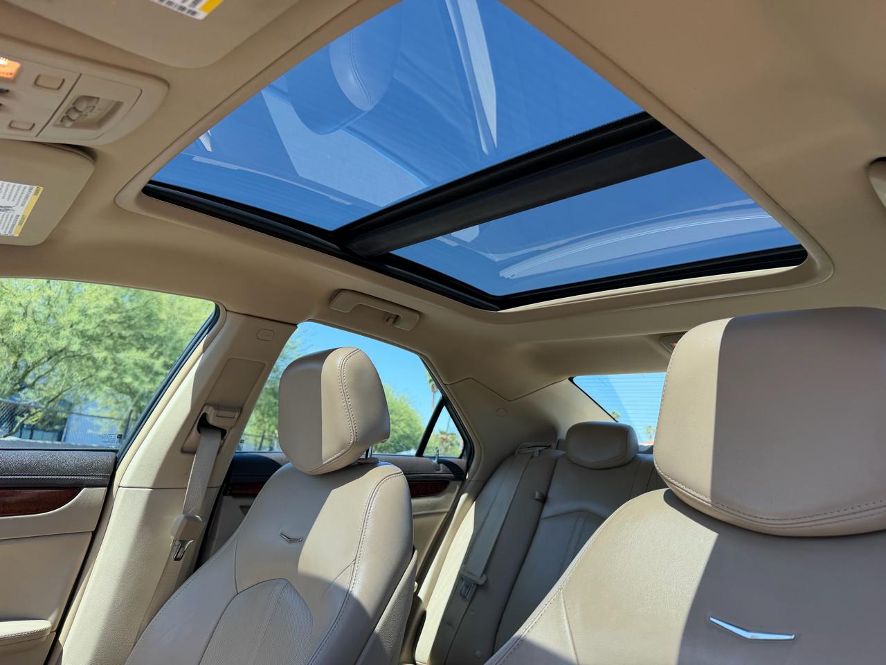 Cadillac CTS 3.6L Premium AWD w/Navi 2011