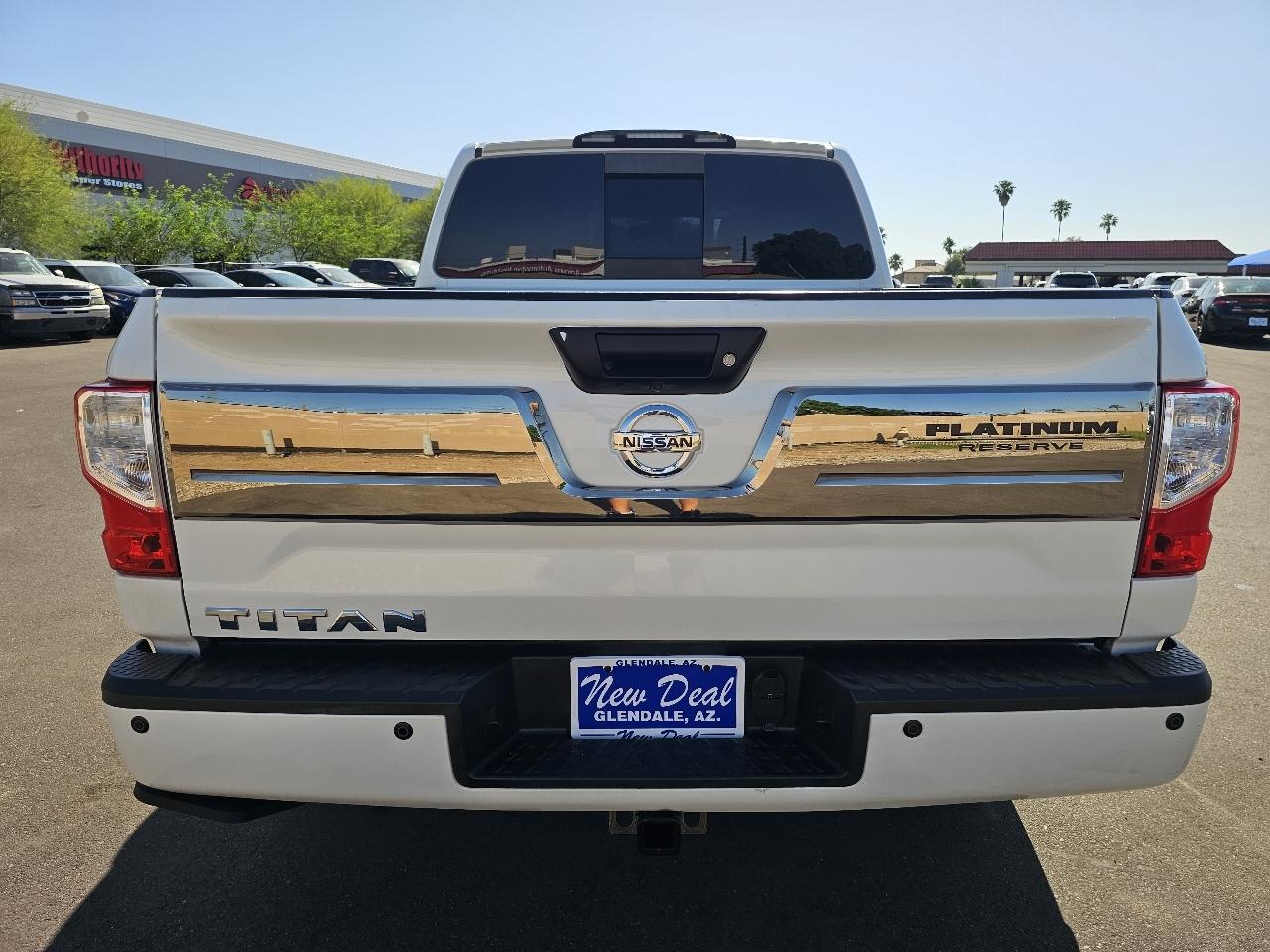 Nissan Titan Platinum Reserve 2WD 2017