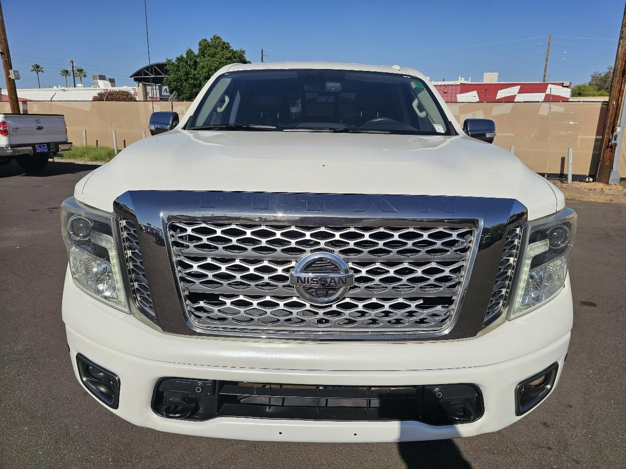Nissan Titan Platinum Reserve 2WD 2017