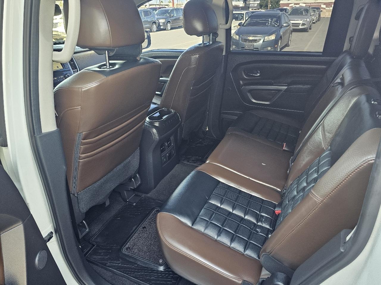 Nissan Titan Platinum Reserve 2WD 2017