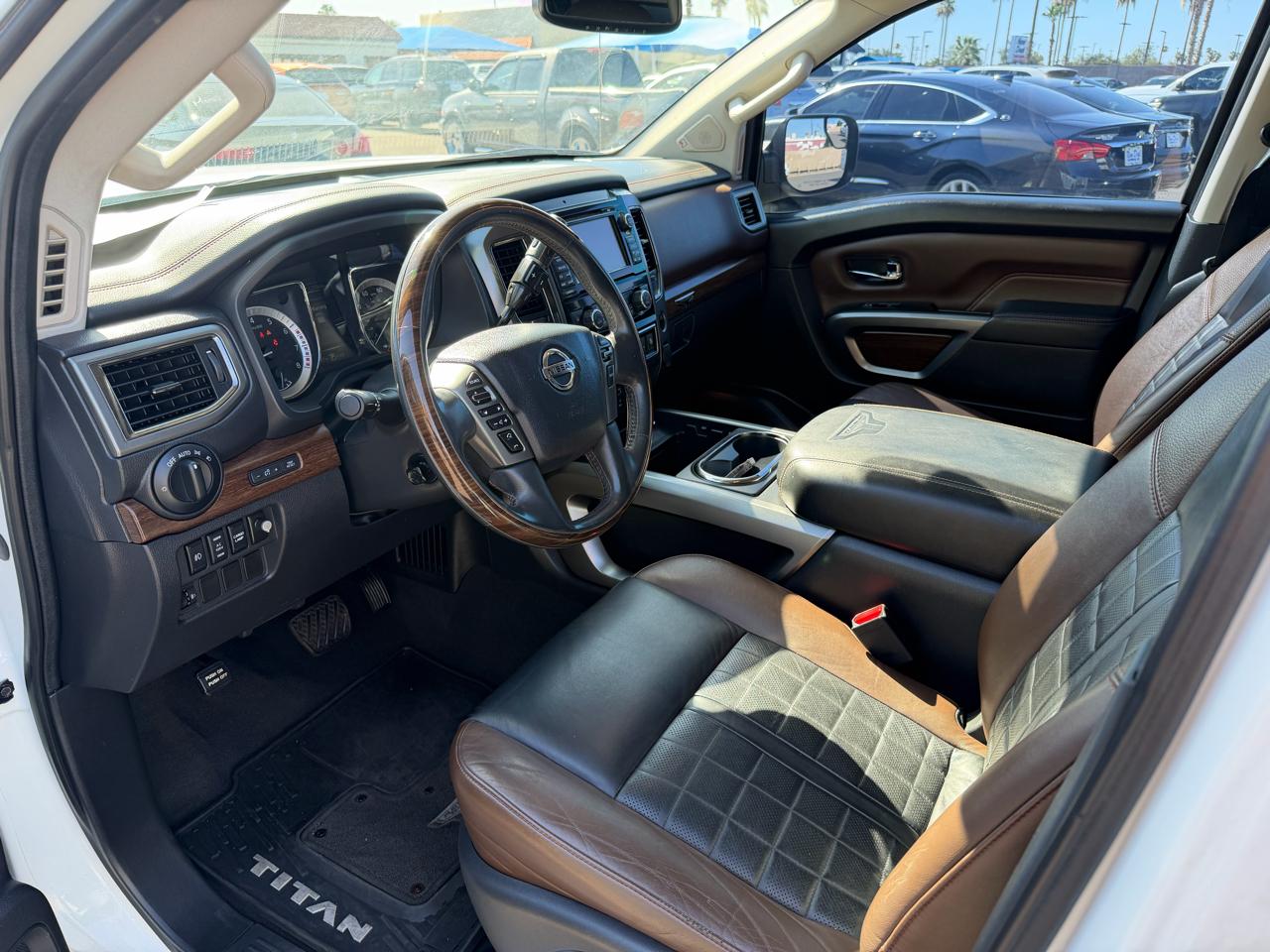 Nissan Titan Platinum Reserve 2WD 2017