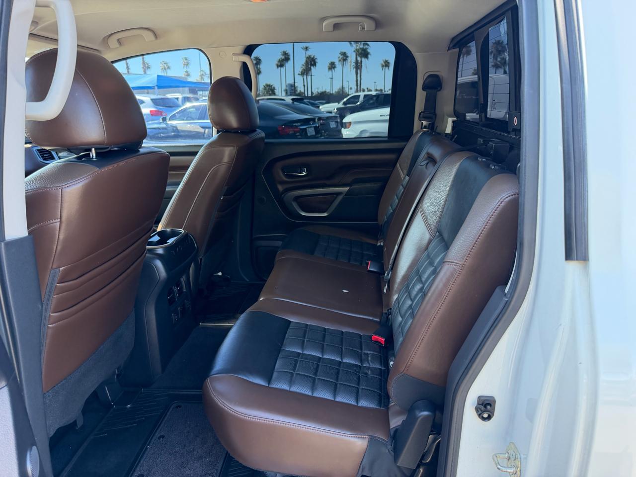 Nissan Titan Platinum Reserve 2WD 2017
