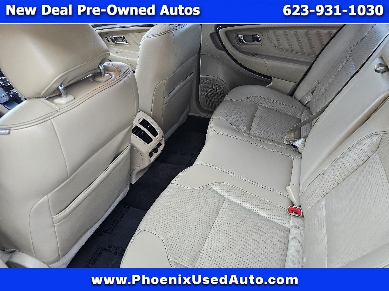 Ford Taurus Limited FWD 2015