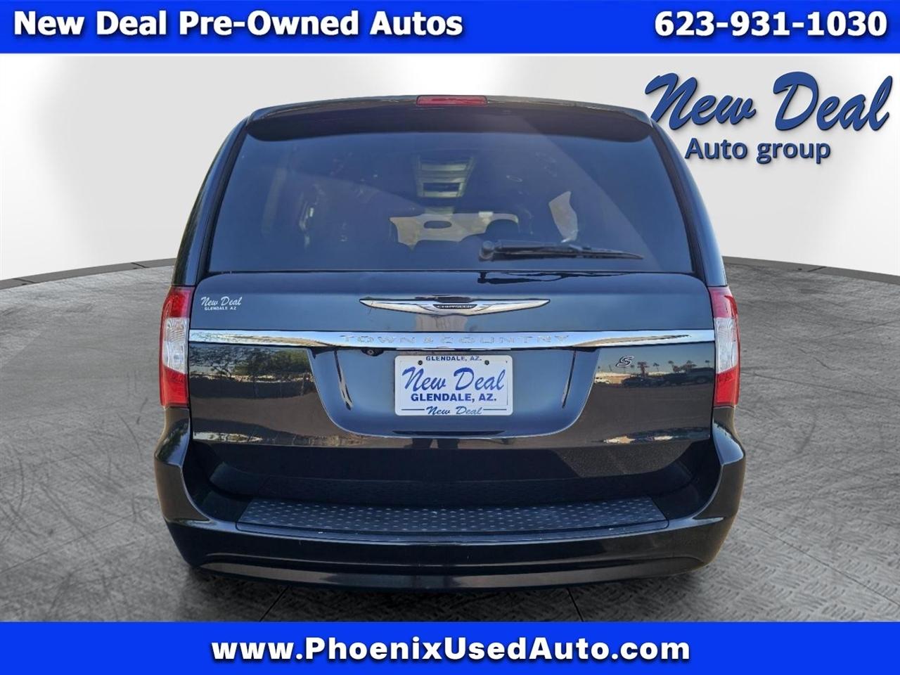 Chrysler Town & Country S 2015