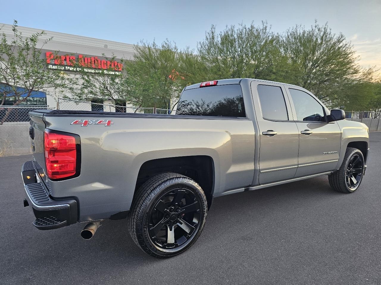 Chevrolet Silverado 1500 LT1 4WD 2017