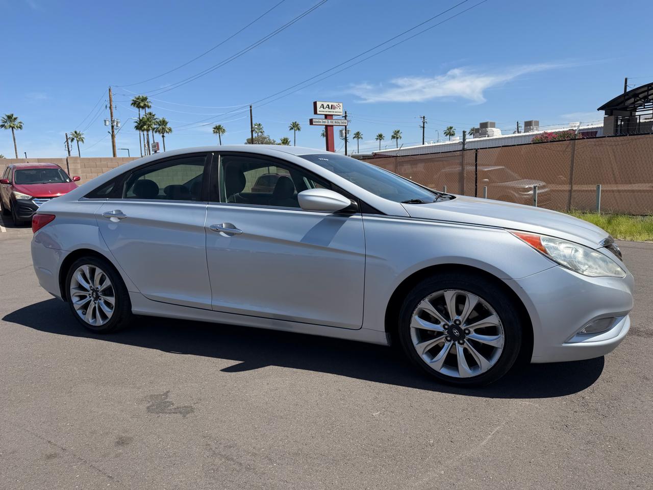 Hyundai Sonata Limited Auto 2011