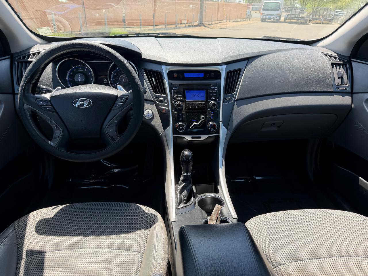 Hyundai Sonata Limited Auto 2011