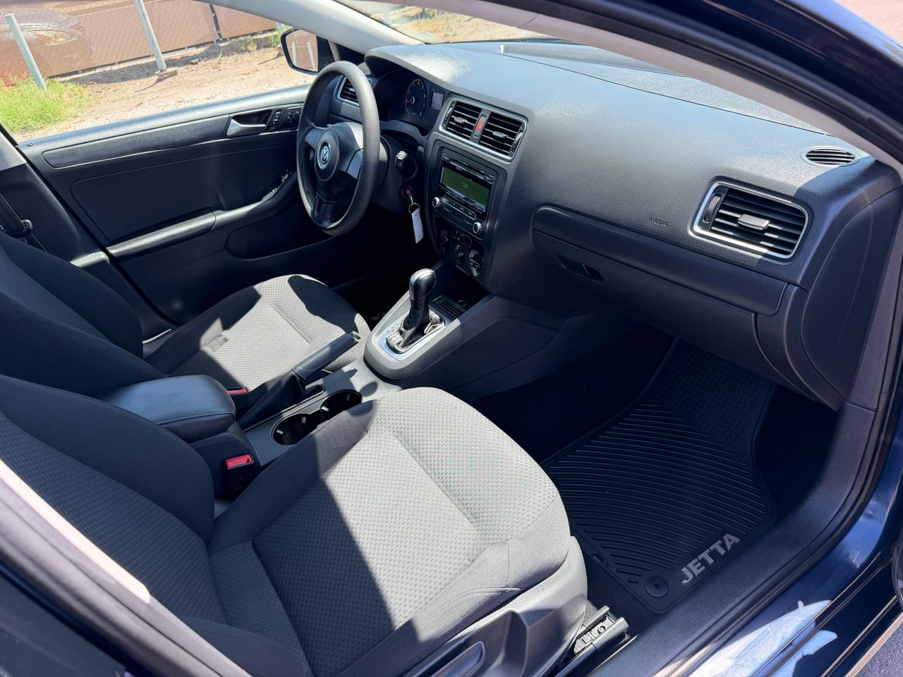 Volkswagen Jetta S 2014