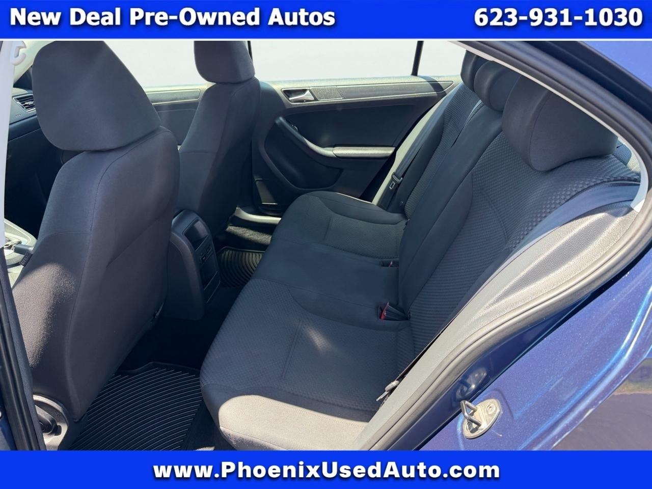 Volkswagen Jetta S 2014