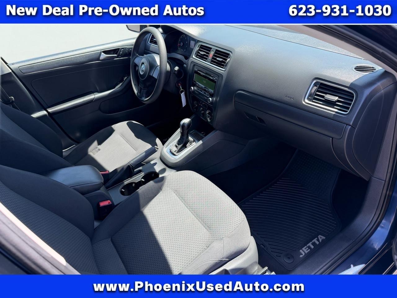 Volkswagen Jetta S 2014