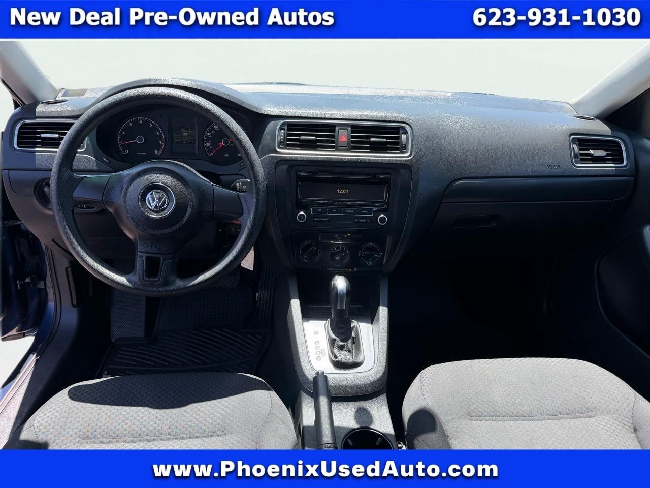 Volkswagen Jetta S 2014