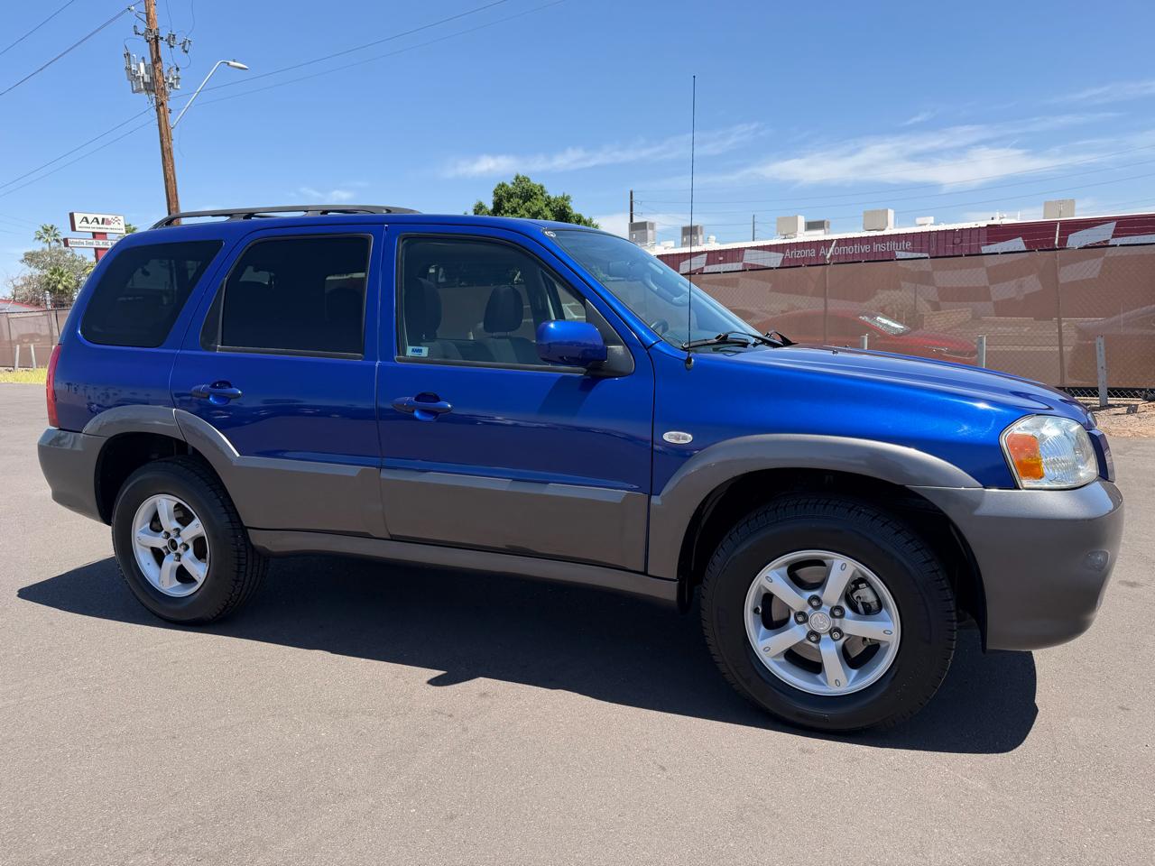 Mazda Tribute s 4WD 4-spd AT 2005