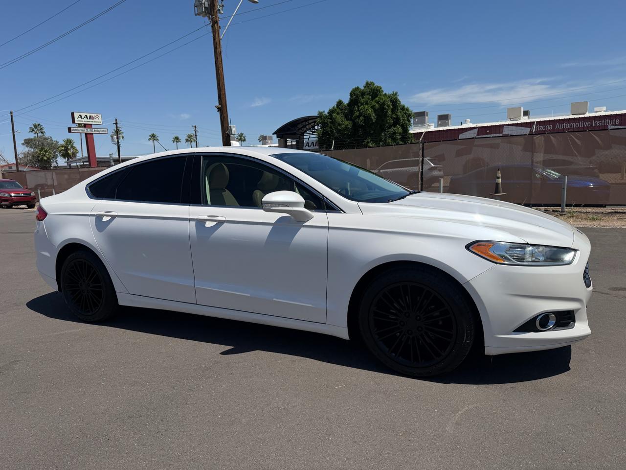 Ford Fusion SE 2016