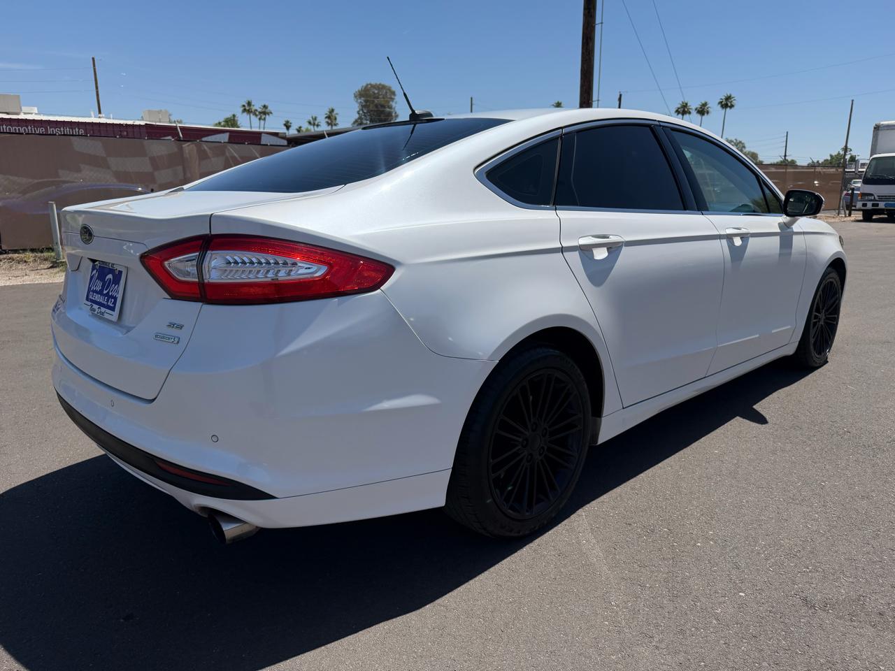Ford Fusion SE 2016