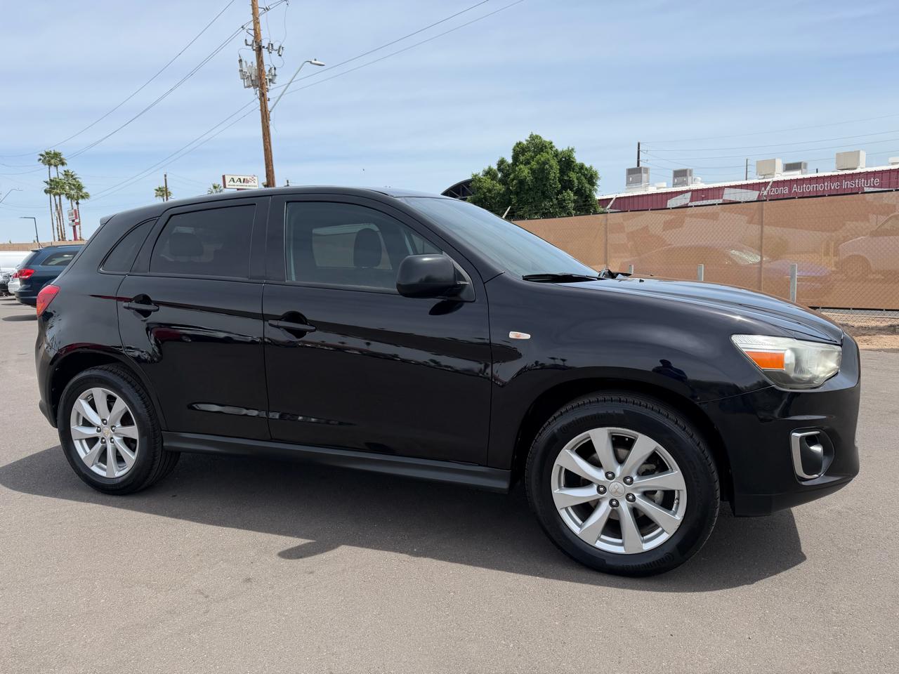 Mitsubishi Outlander Sport ES 2WD 2015