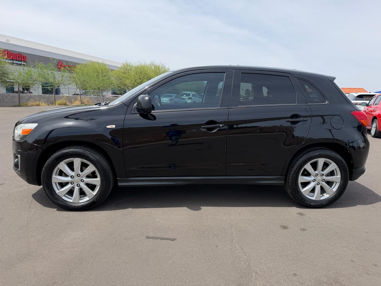Mitsubishi Outlander Sport ES 2WD 2015