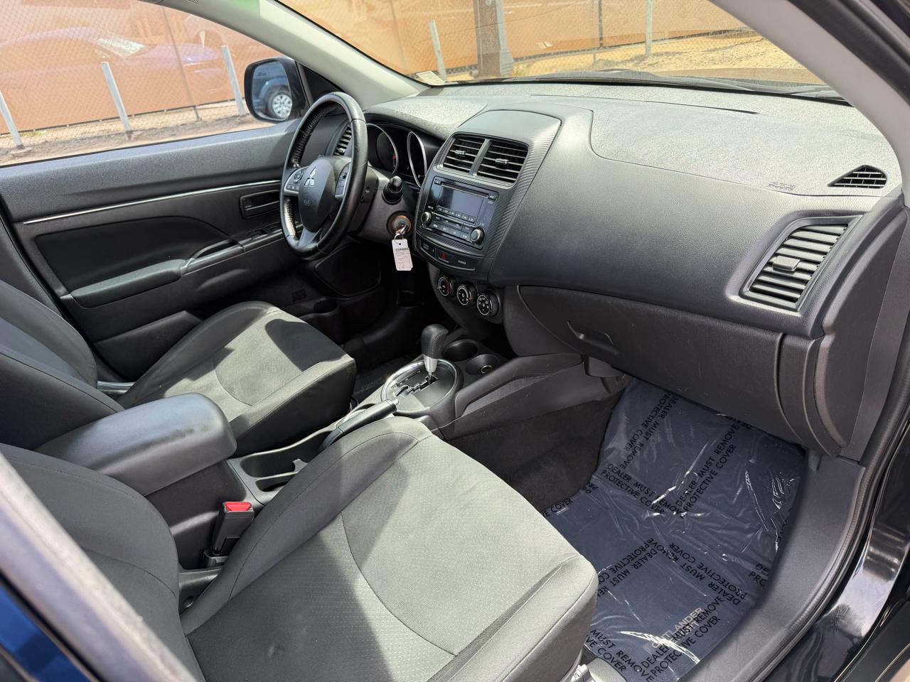 Mitsubishi Outlander Sport ES 2WD 2015