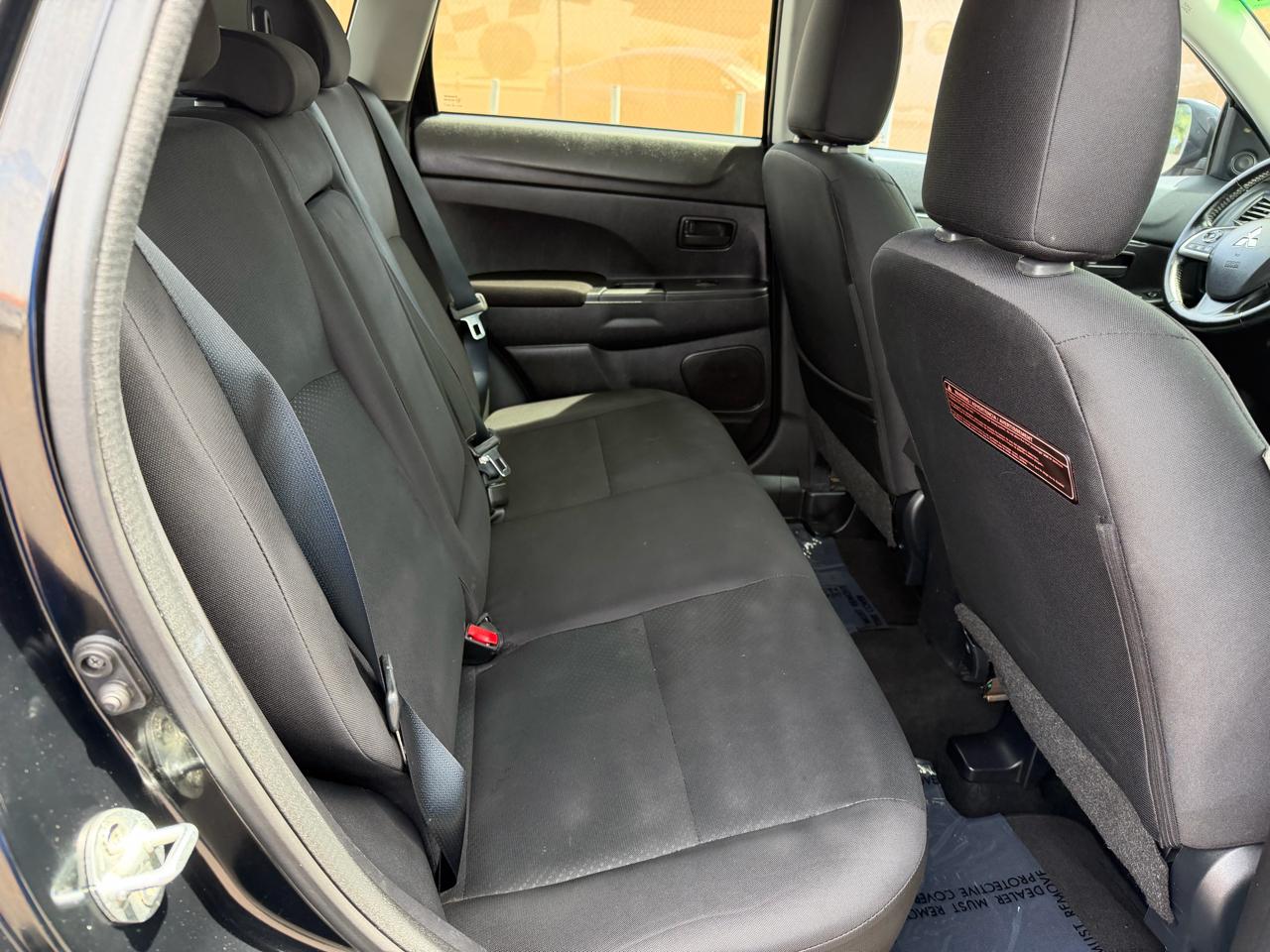 Mitsubishi Outlander Sport ES 2WD 2015