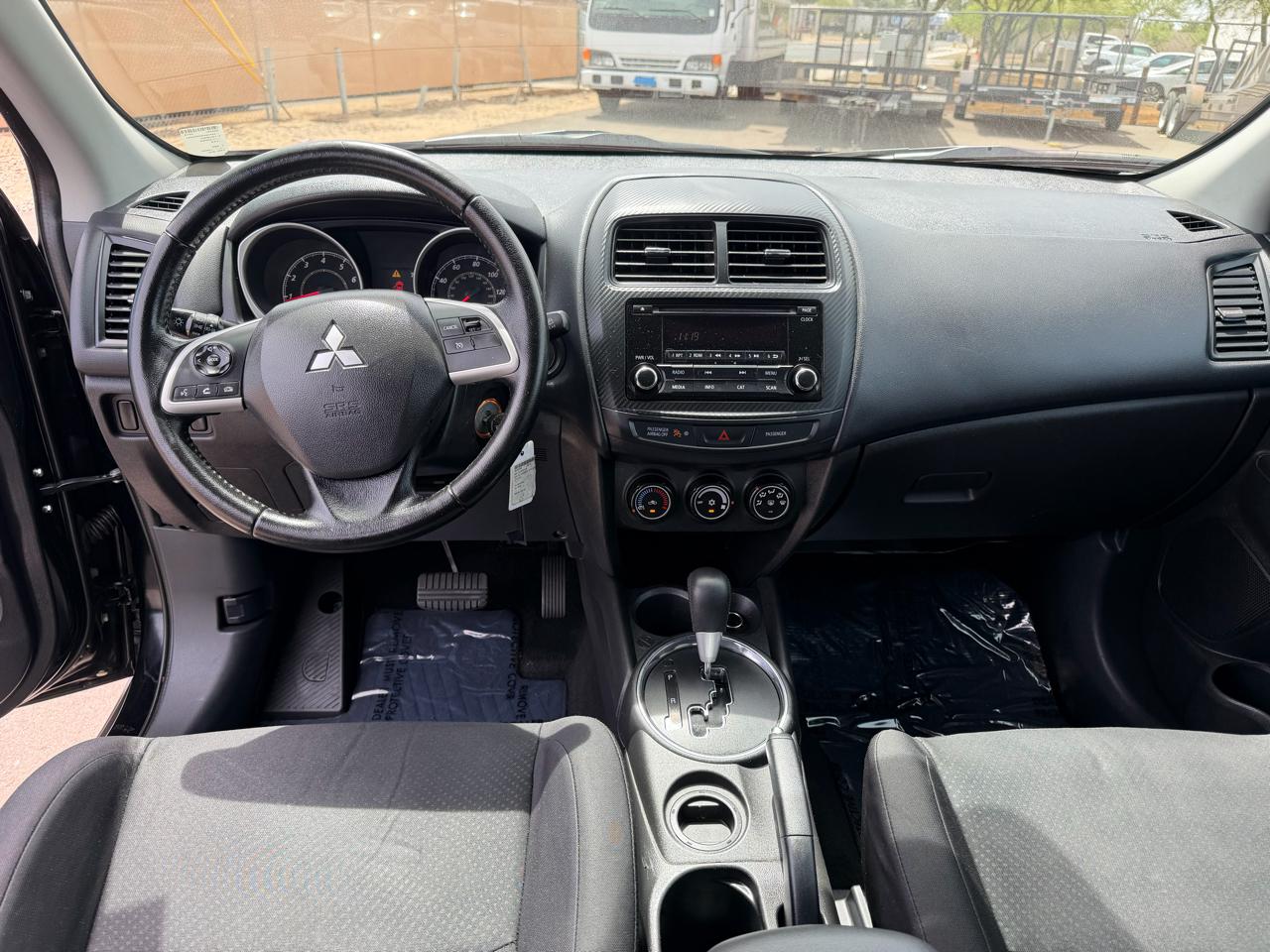 Mitsubishi Outlander Sport ES 2WD 2015