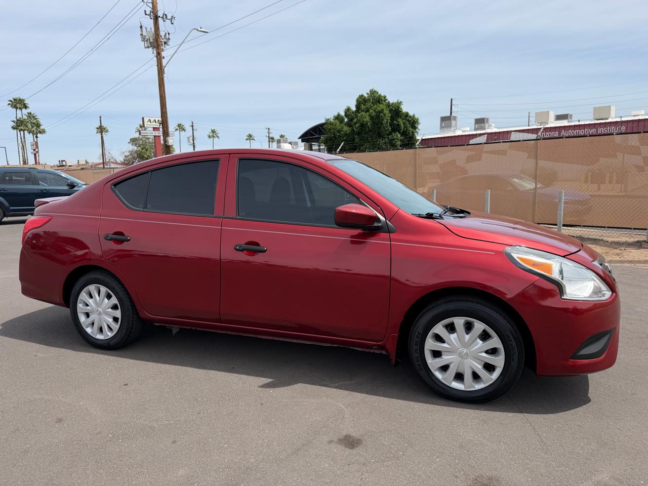 Nissan Versa 1.6 S 5M 2017