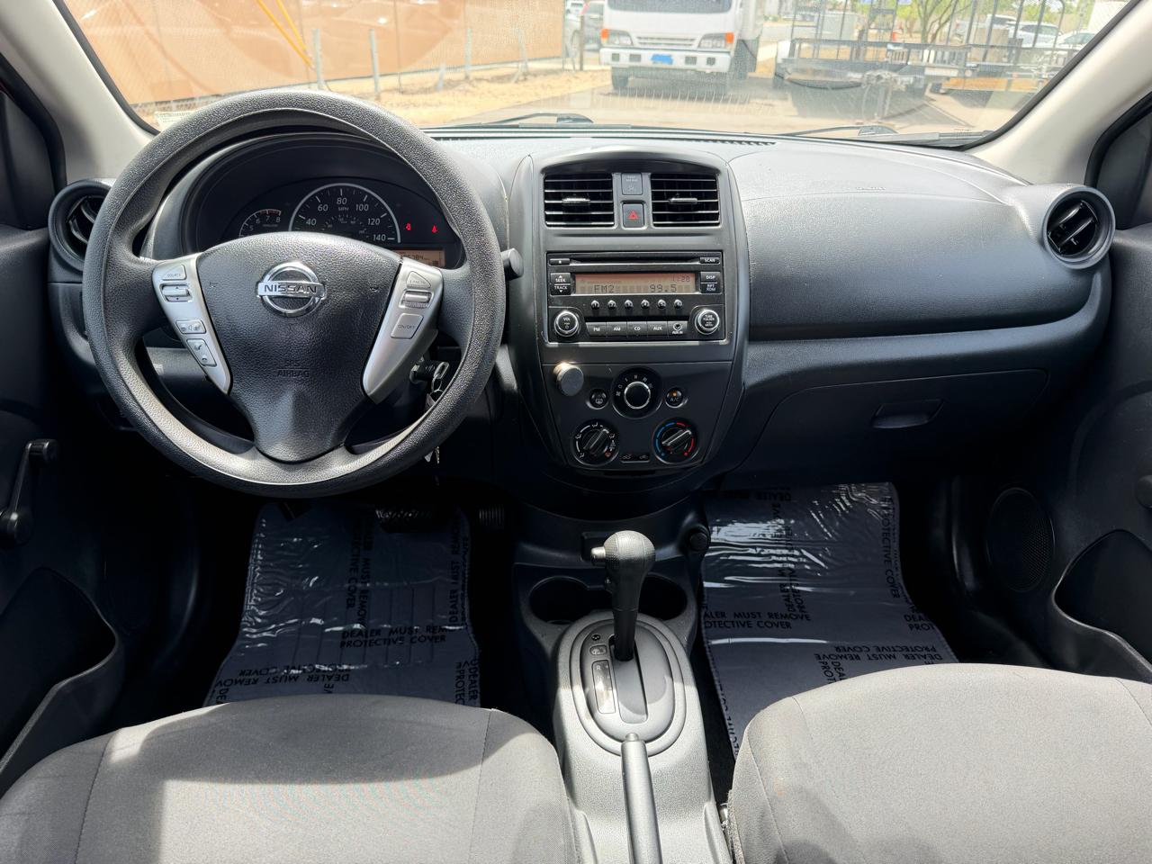 Nissan Versa 1.6 S 5M 2017