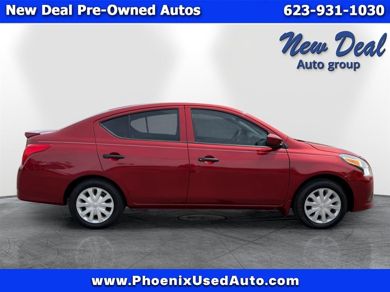 Nissan Versa 1.8 S 2017