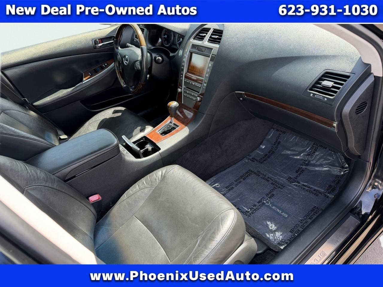 Lexus ES 350 Sedan 2012