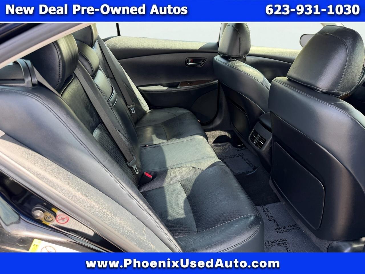 Lexus ES 350 Sedan 2012