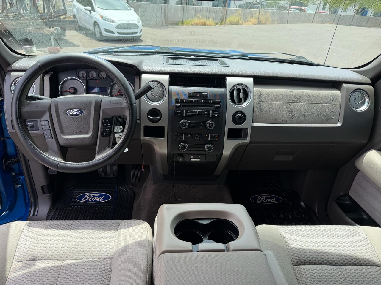 Ford F-150 2WD SuperCrew 150" XL 2009