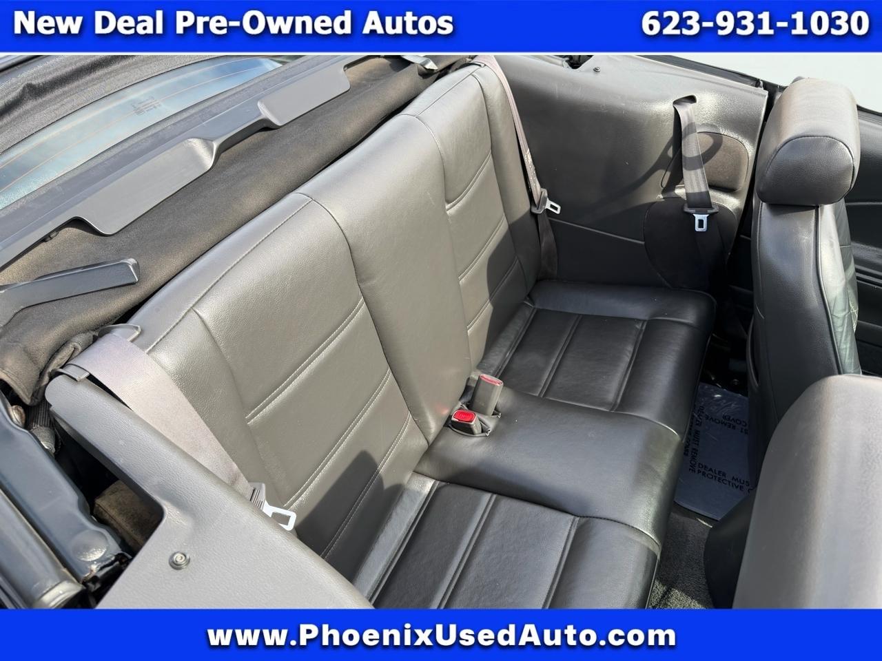 Ford Mustang Deluxe Convertible 2001