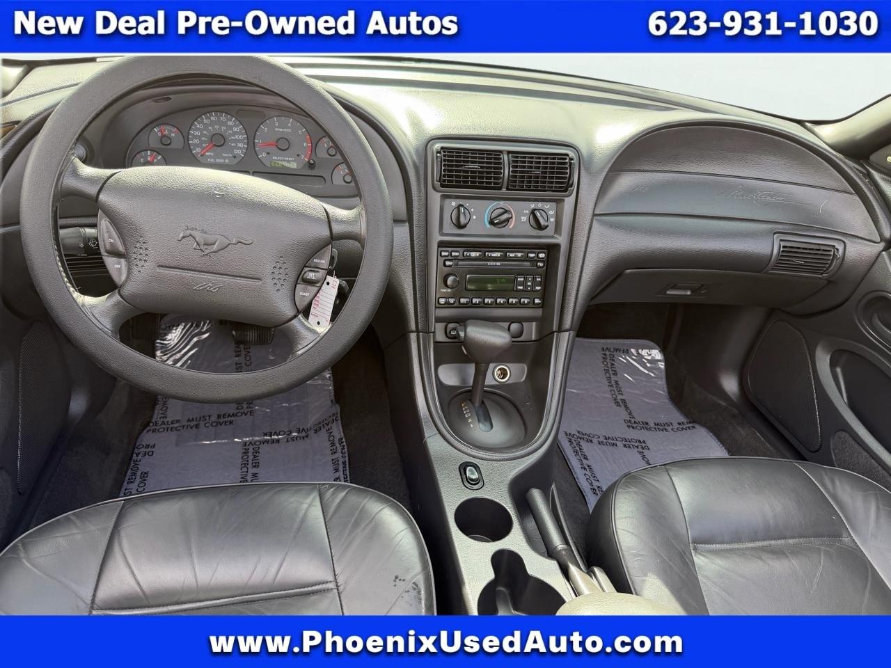 Ford Mustang Deluxe Convertible 2001