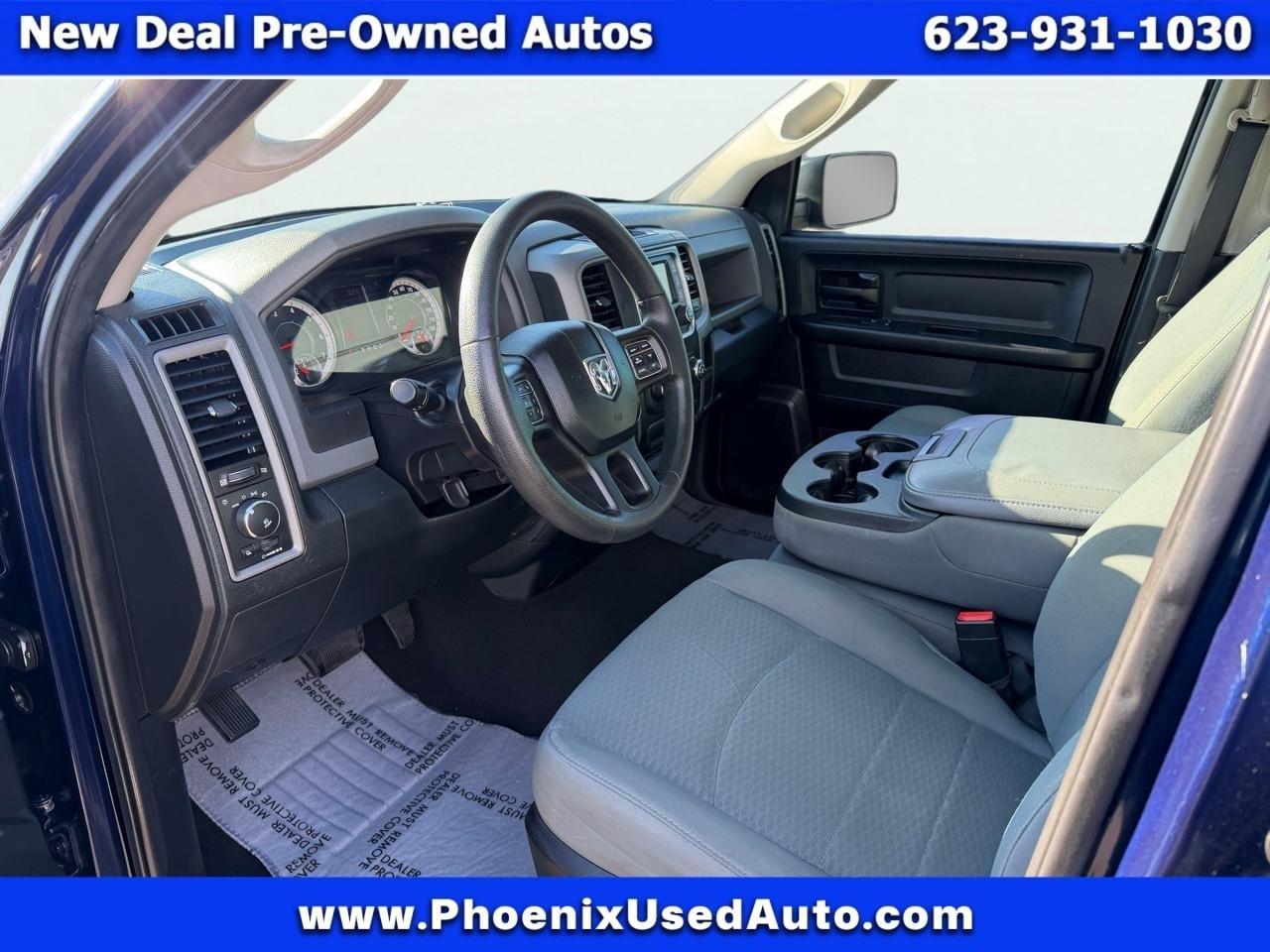 RAM 1500 2WD Crew Cab 140.5" Express 2016