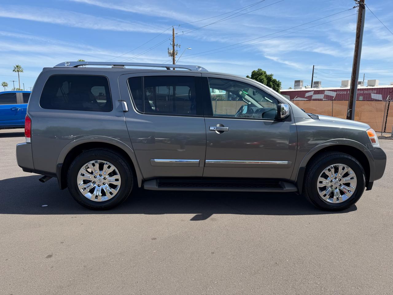 Nissan Armada Platinum 4WD 2015