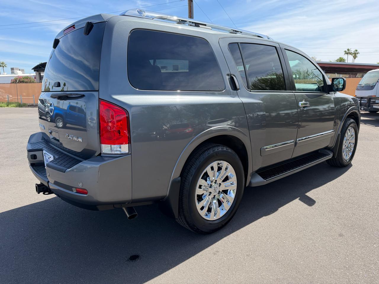 Nissan Armada Platinum 4WD 2015