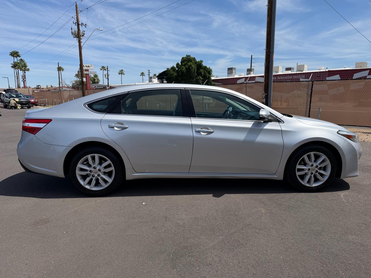 Toyota Avalon XLE 2013