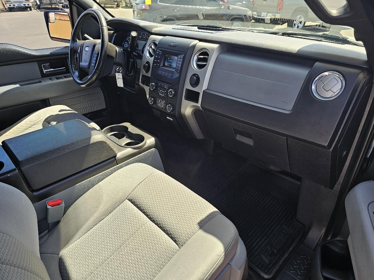 Ford F-150 XLT SuperCrew 4WD 2014