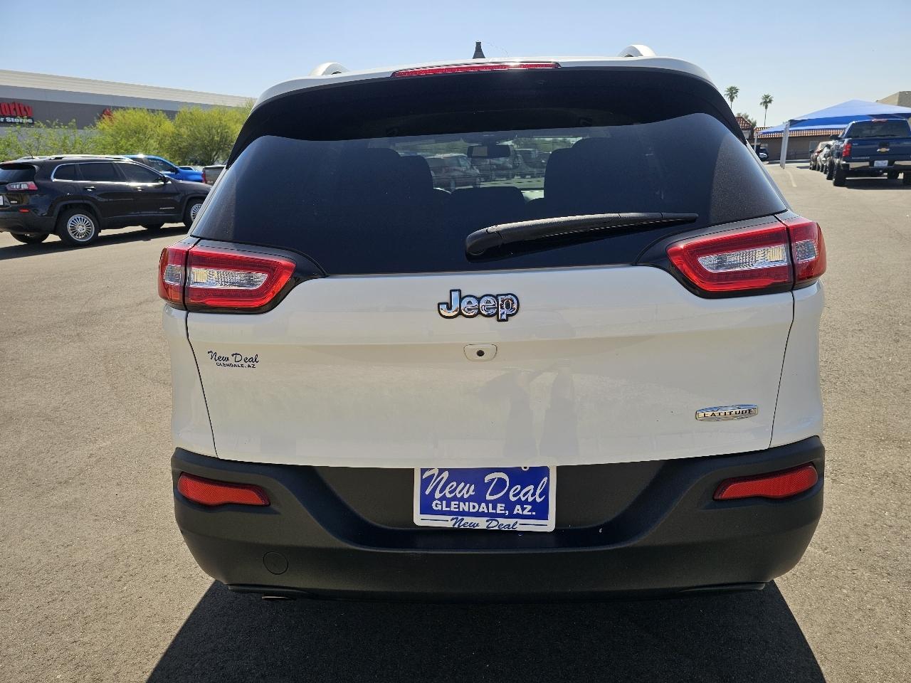 Jeep Cherokee Latitude FWD 2016