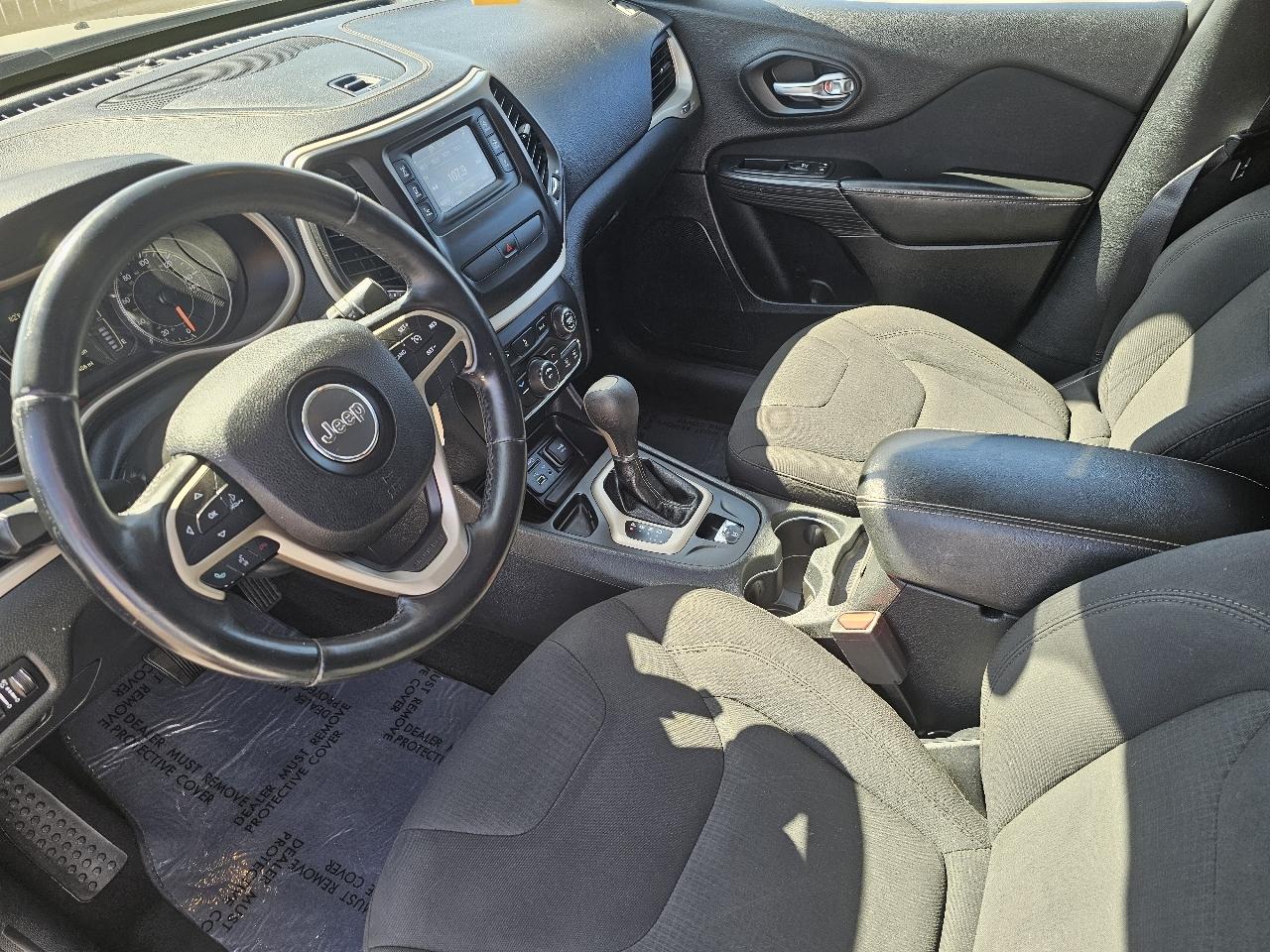 Jeep Cherokee Latitude FWD 2016