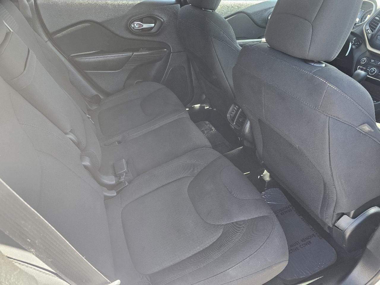 Jeep Cherokee Latitude FWD 2016