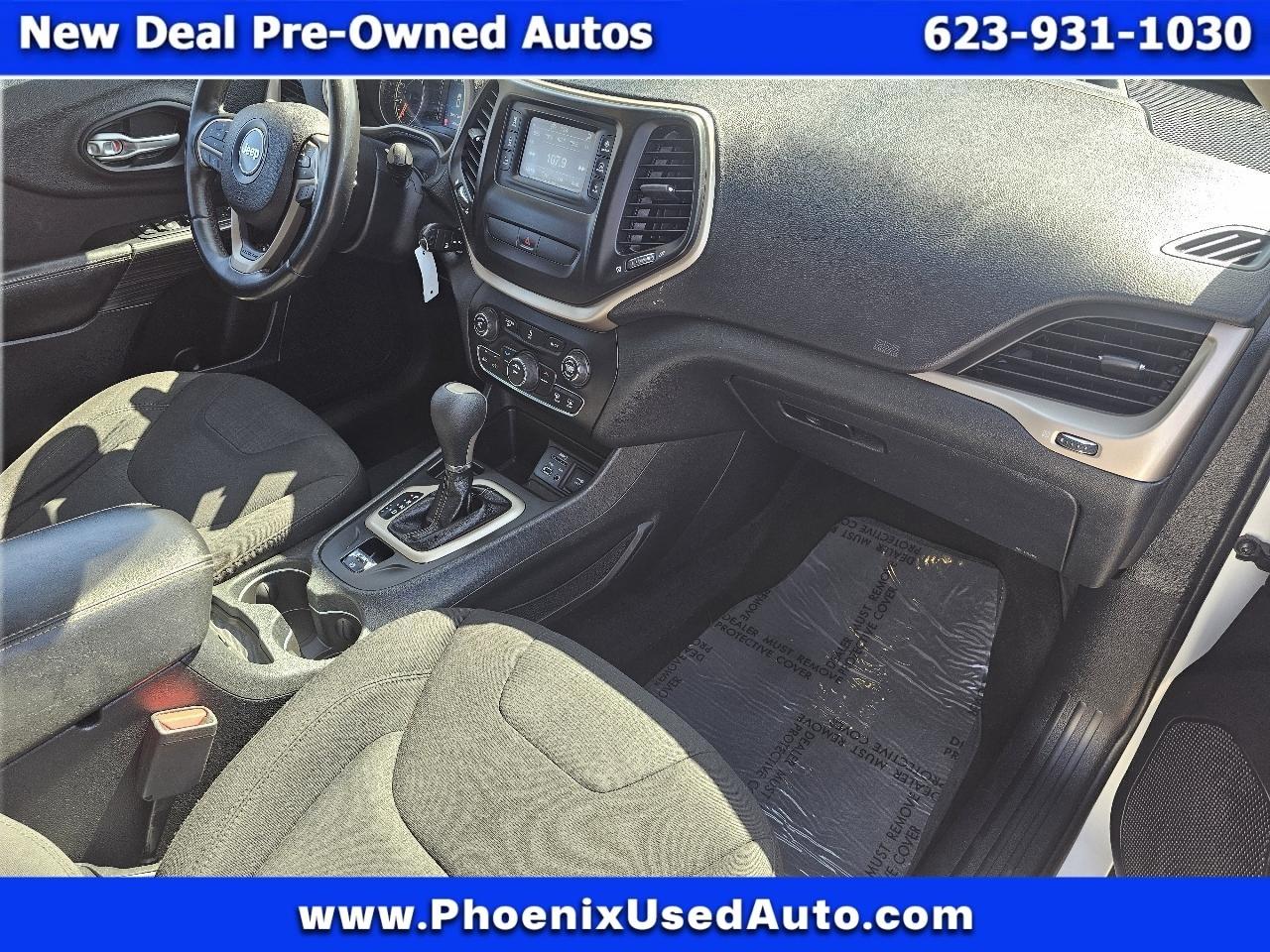 Jeep Cherokee Latitude FWD 2016