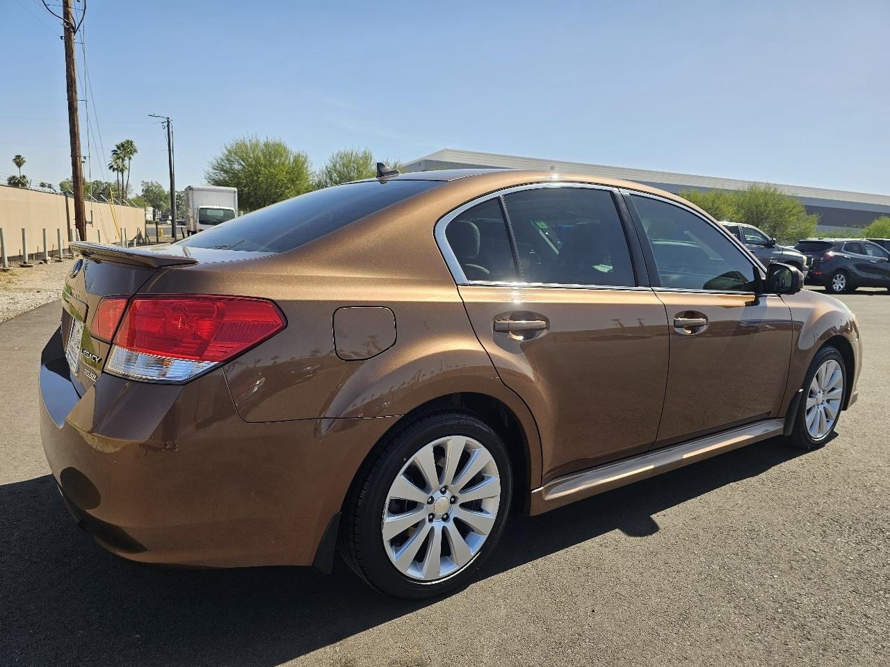 Subaru Legacy 2.5i Limited 2011