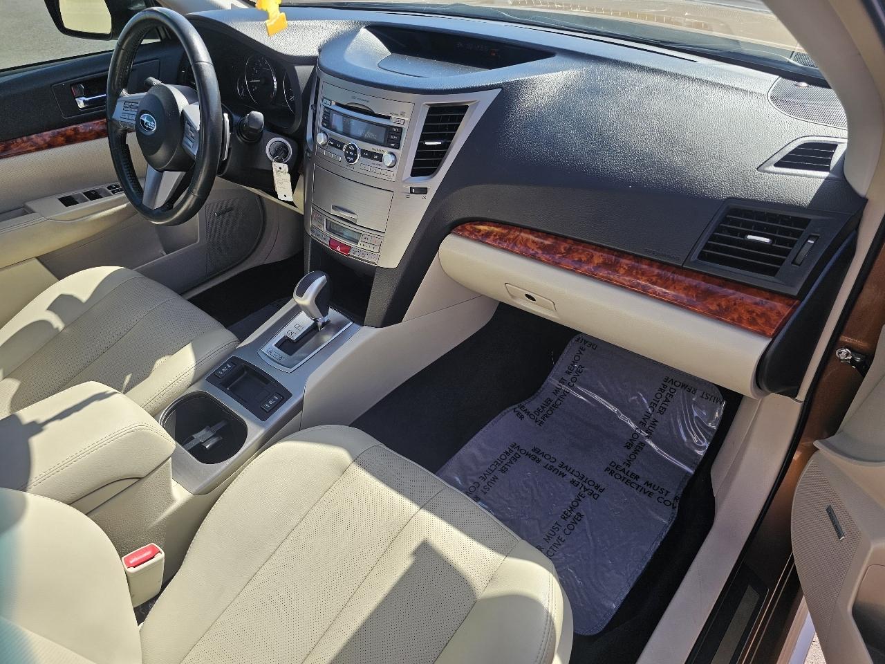 Subaru Legacy 2.5i Limited 2011