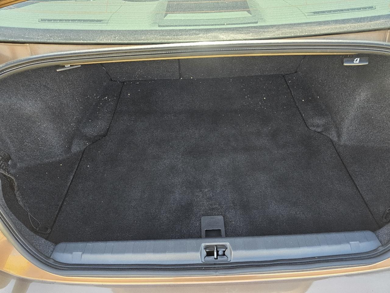 Subaru Legacy 2.5i Limited 2011