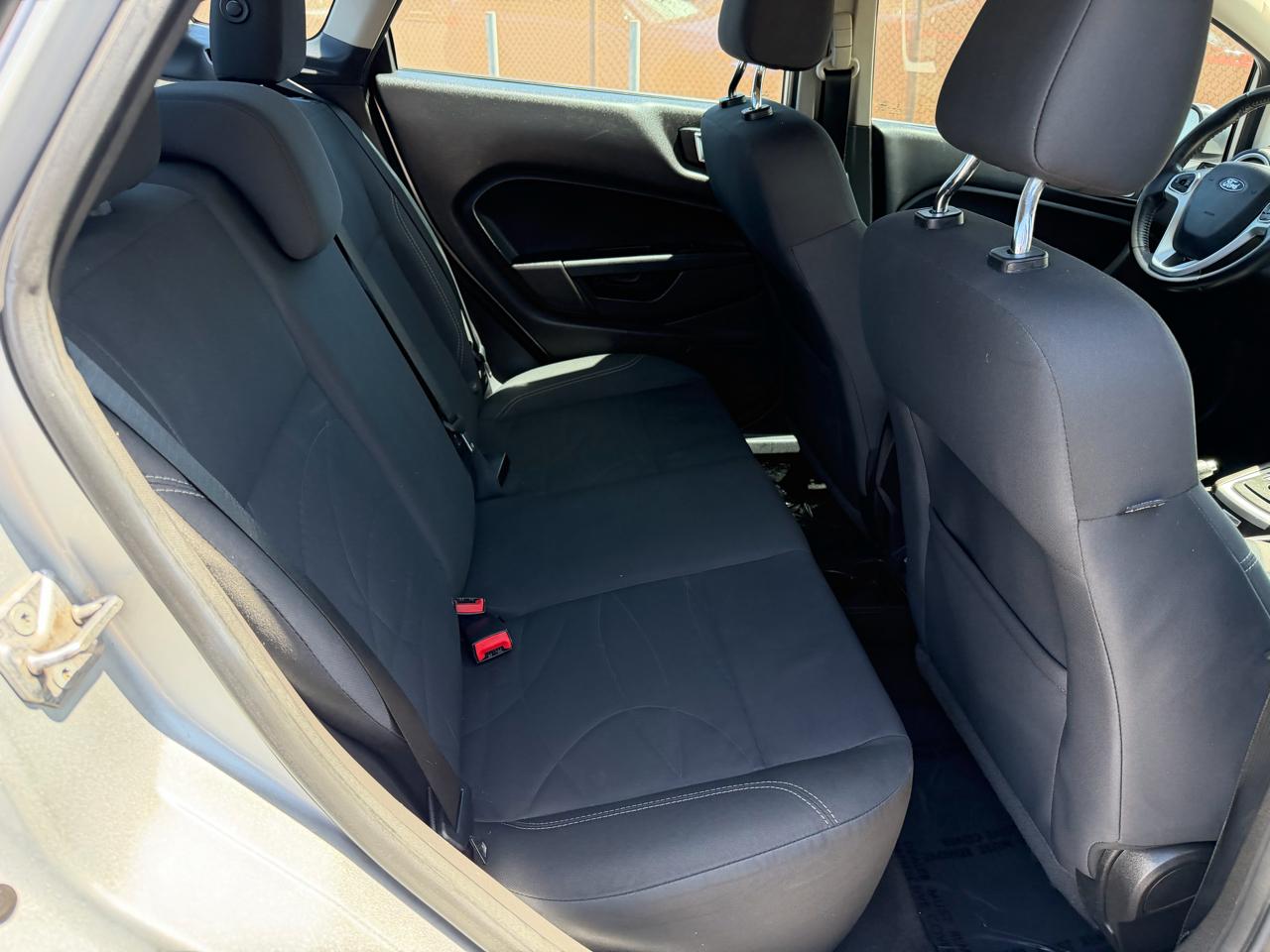 Ford Fiesta SE Sedan 2016