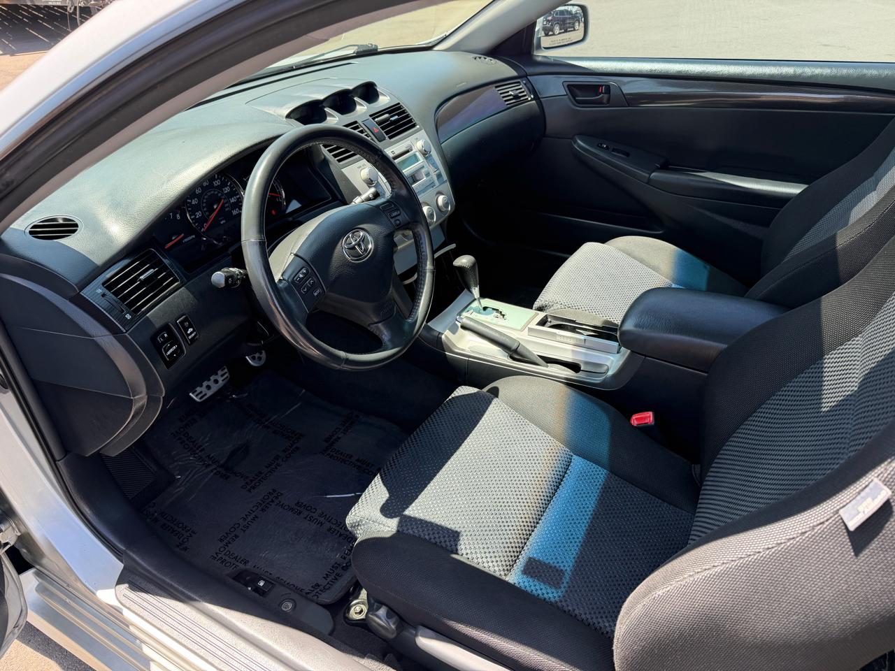 Toyota Camry Solara SE 2006