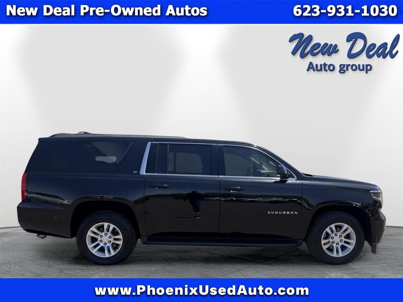 2017 Chevrolet Suburban LT - Photo 2