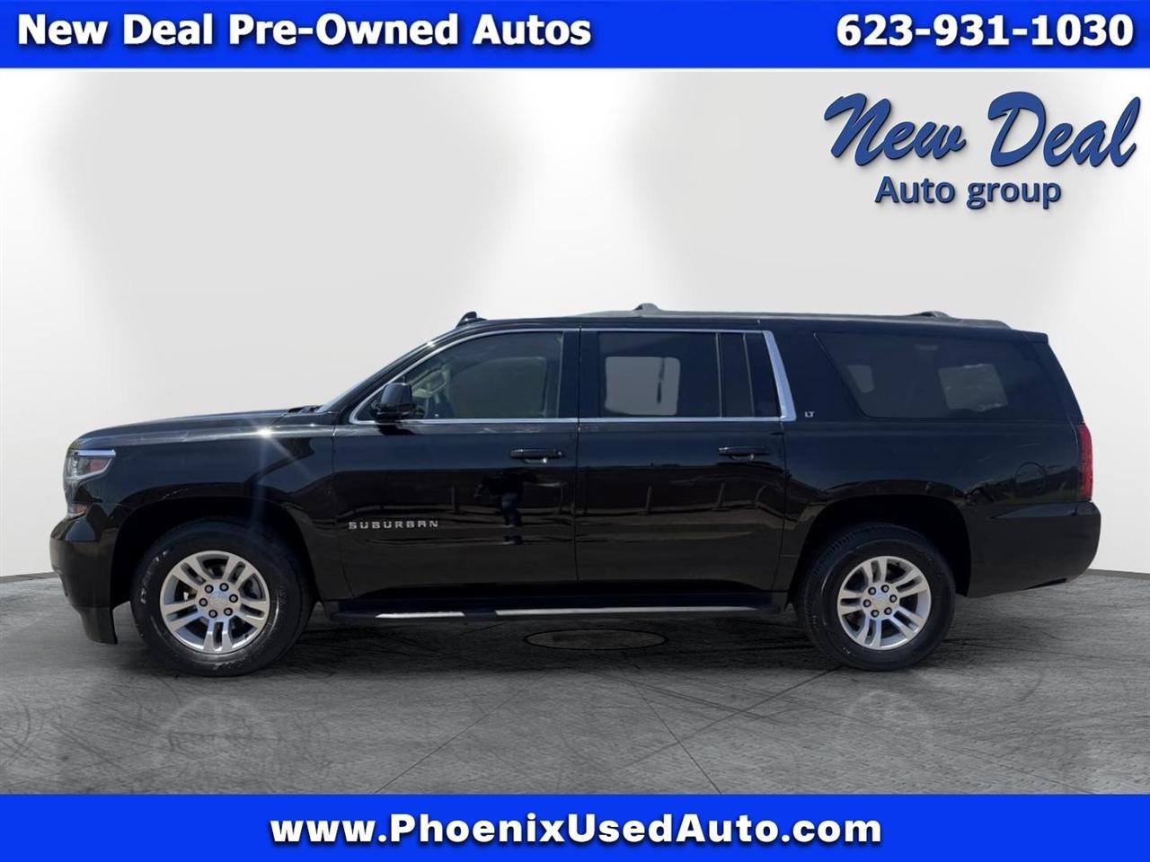 2017 Chevrolet Suburban LT - Photo 8
