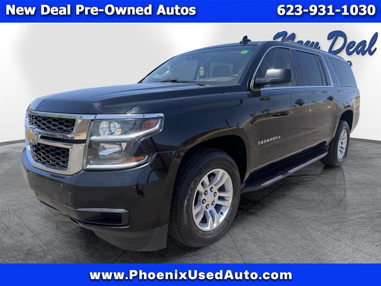 2017 Chevrolet Suburban LT - Photo 9