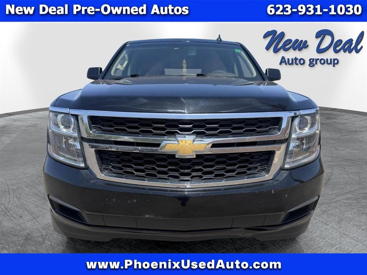 2017 Chevrolet Suburban LT - Photo 10